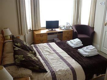 Seabreeze Hotel 4*